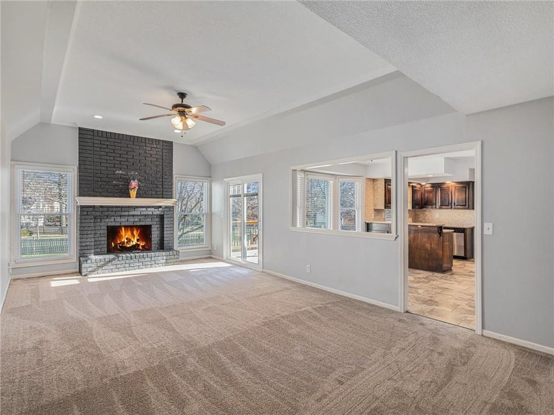 13448 W 106th St, Overland Park, KS 66215