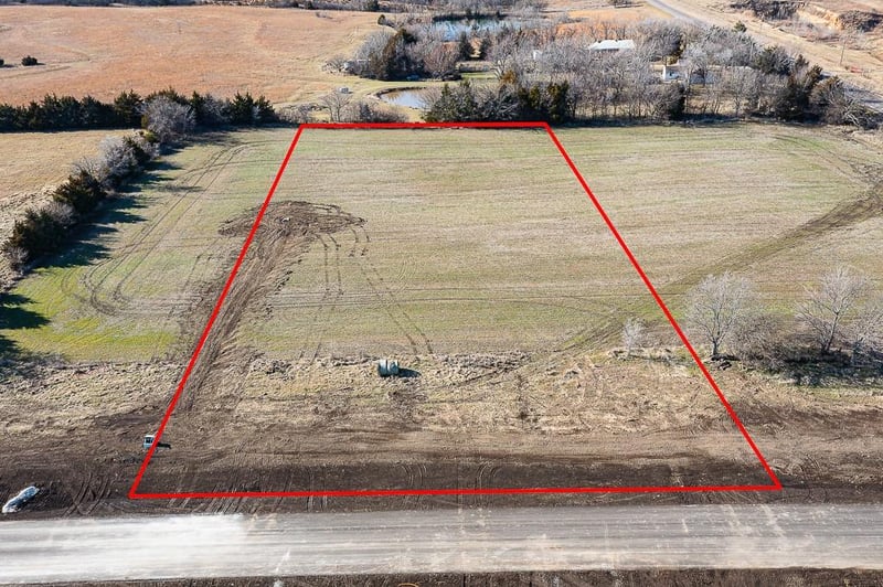 Lot 2 235th St, Tonganoxie, KS 66086