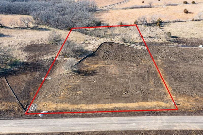Lot 7 235th St, Tonganoxie, KS 66086