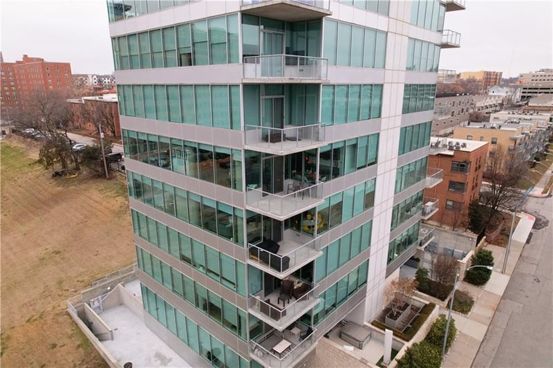 4646 Broadway Blvd #5S, Kansas City, MO 64112