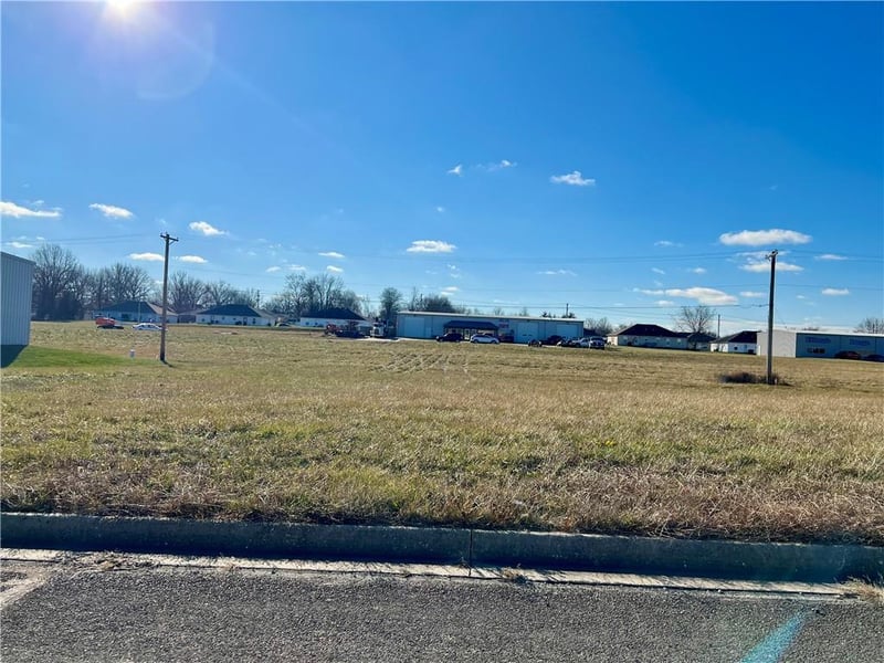 Lot 2 Wells St, Odessa, MO 64076