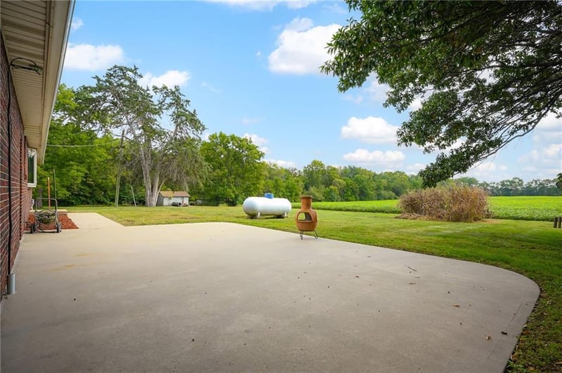 3385 183rd St, Stilwell, KS 66085