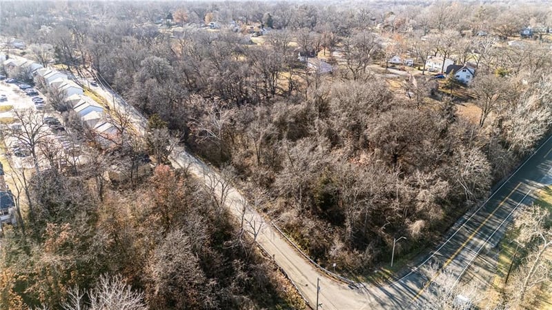 3706 Cleveland Ave, Kansas City, MO 64117