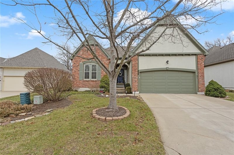 14129 Slater St, Overland Park, KS 66221