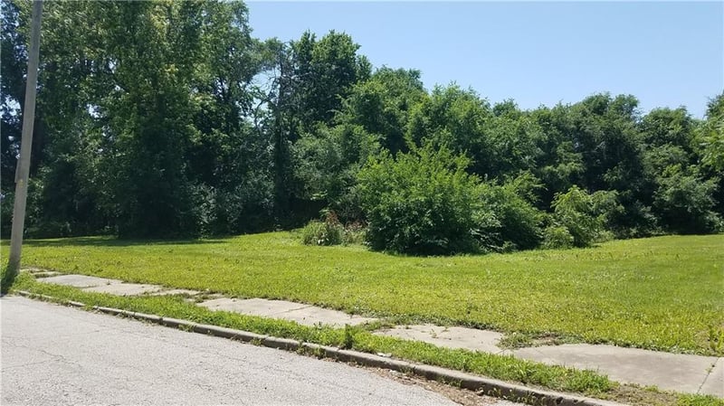 3424 24th Ter, Kansas City, MO 64172