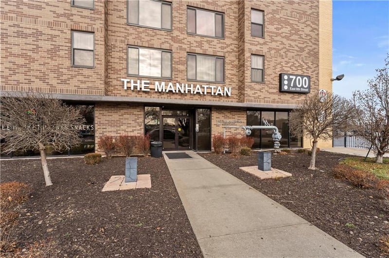 700 E 8th St #12 E, Kansas City, MO 64105