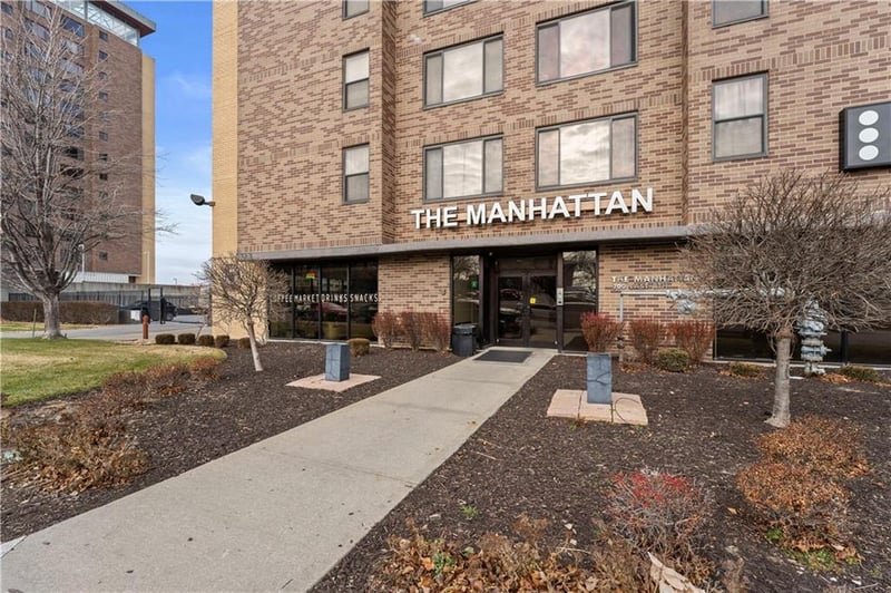 700 E 8th St #12 E, Kansas City, MO 64105