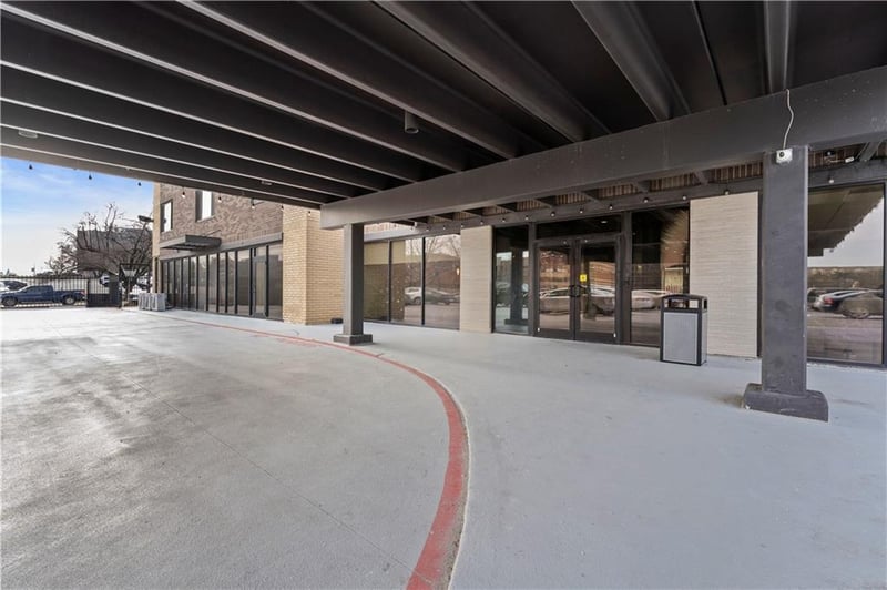 700 E 8th St #12 E, Kansas City, MO 64105