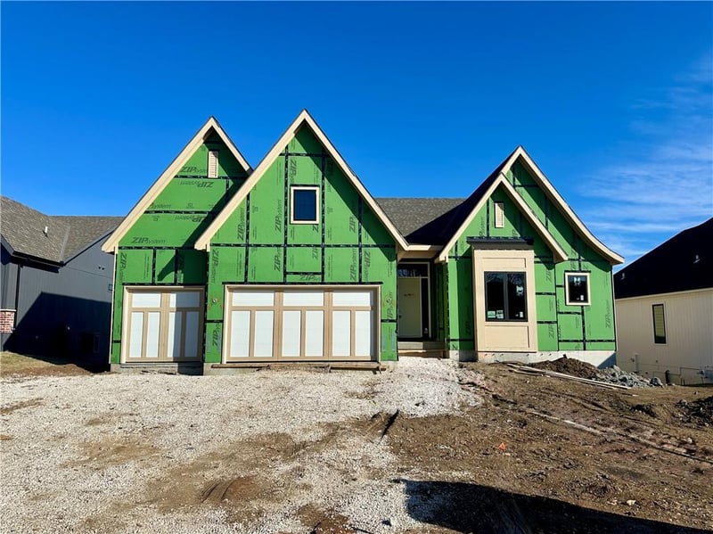 17017 Parkhill St, Overland Park, KS 66221