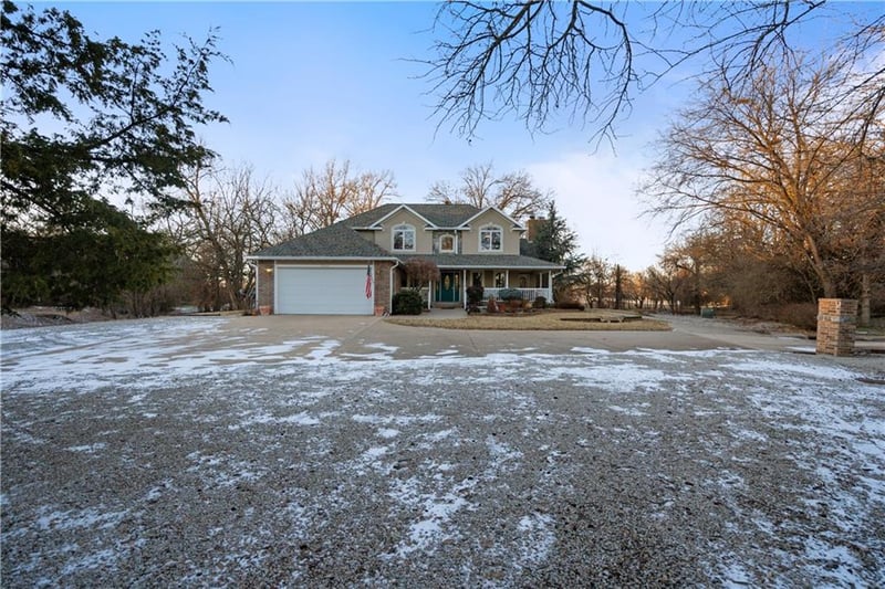 3700 Dirr Ave, Parsons, KS 67357