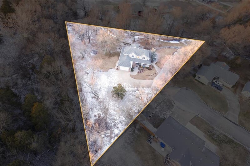 3700 Dirr Ave, Parsons, KS 67357