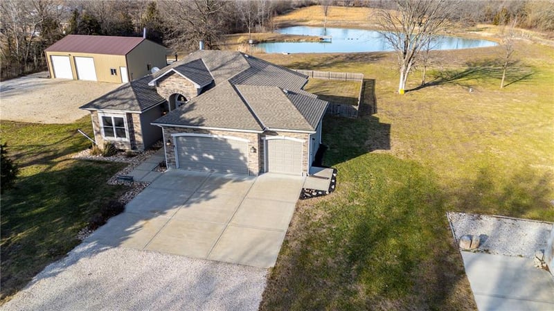 10512 E State Route W Hw, Drexel, MO 64742