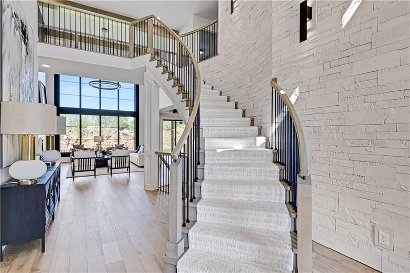 16920 Parkhill St, Overland Park, KS 66221