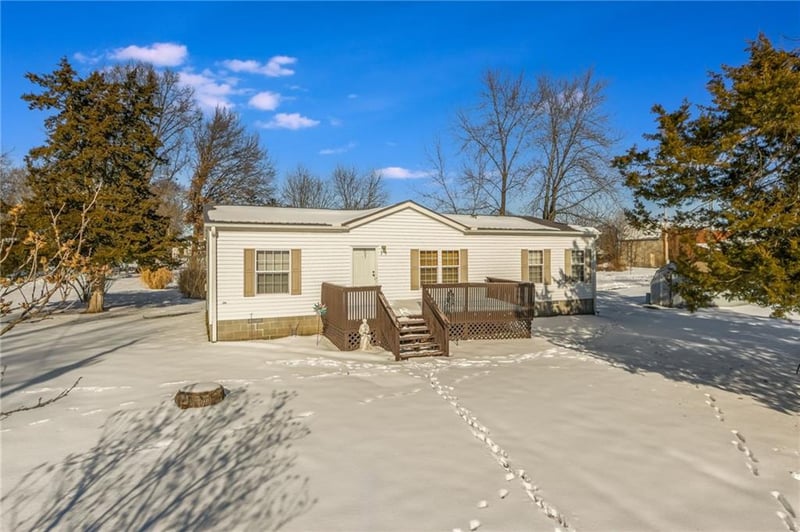 369 2nd St, Ludlow, MO 64656