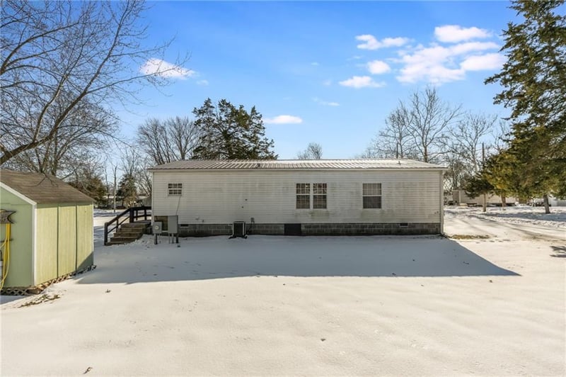 369 2nd St, Ludlow, MO 64656