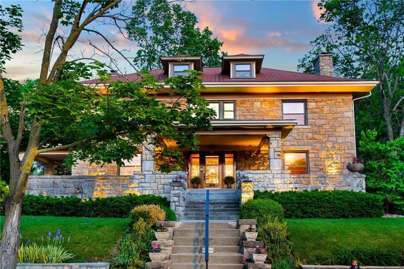743 Manheim Rd, Kansas City, MO 64109