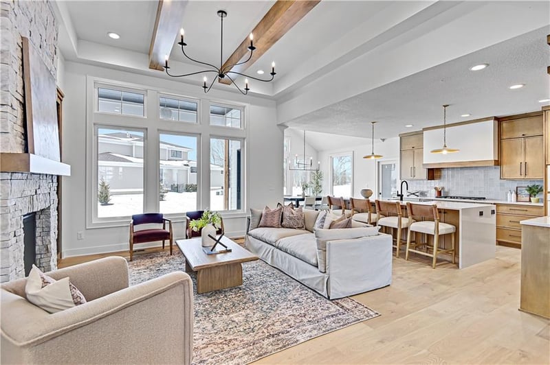 11327 170th Ter, Overland Park, KS 66221