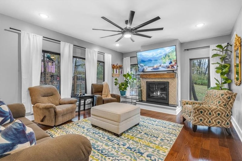 7917 NW Pleasant Ford Rd, Weatherby Lake, MO 64152