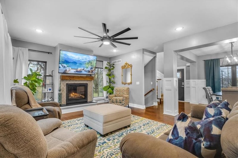 7917 NW Pleasant Ford Rd, Weatherby Lake, MO 64152