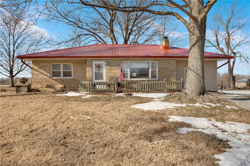 122 Buckner Tarsney Rd, Sibley, MO 64088
