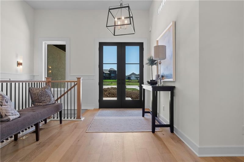 2504 Woodland Oak Cir, Lee's Summit, MO 64086