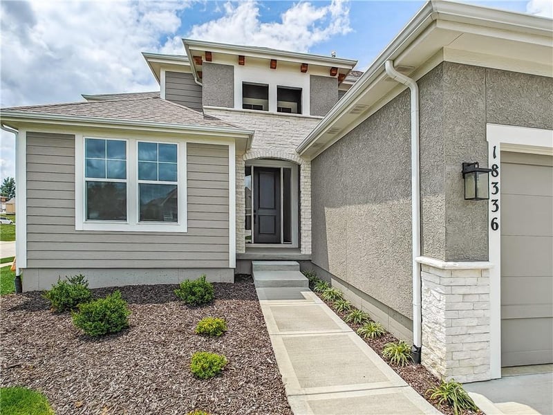 18336 Monrovia St, Overland Park, KS 66013
