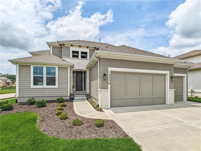 18336 Monrovia St, Overland Park, KS 66013