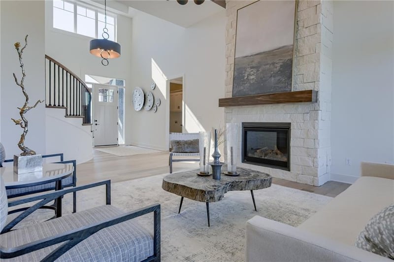 18401 Monrovia St, Overland Park, KS 66013