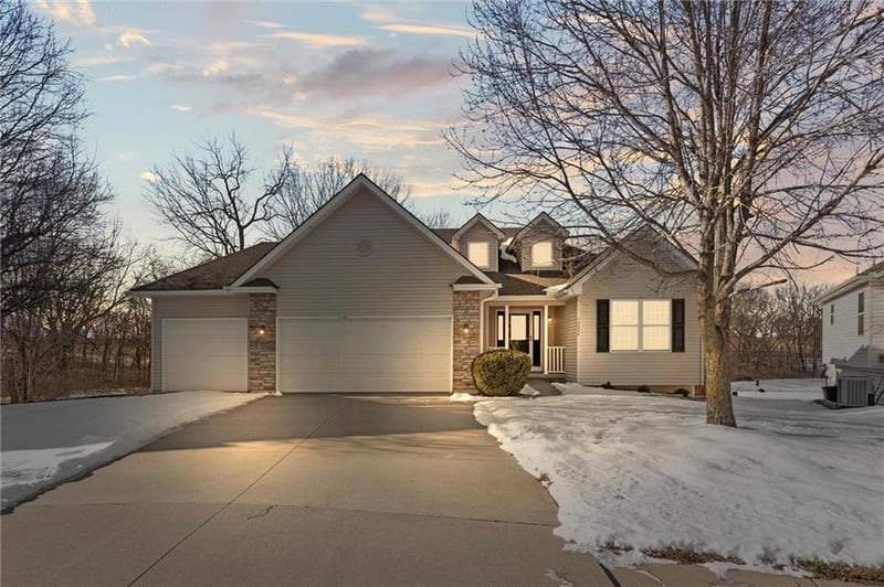 12206 N Highland Ave, Kansas City, MO 64165