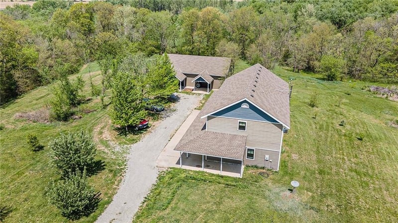11705 SE Castile Dr, Edgerton, MO 64444