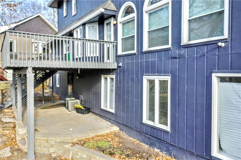 6308 Vernon Ct, Kansas City, MO 64133