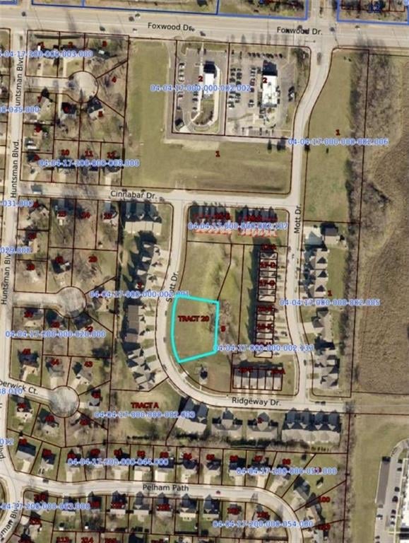 215 Scott Dr, Raymore, MO 64083