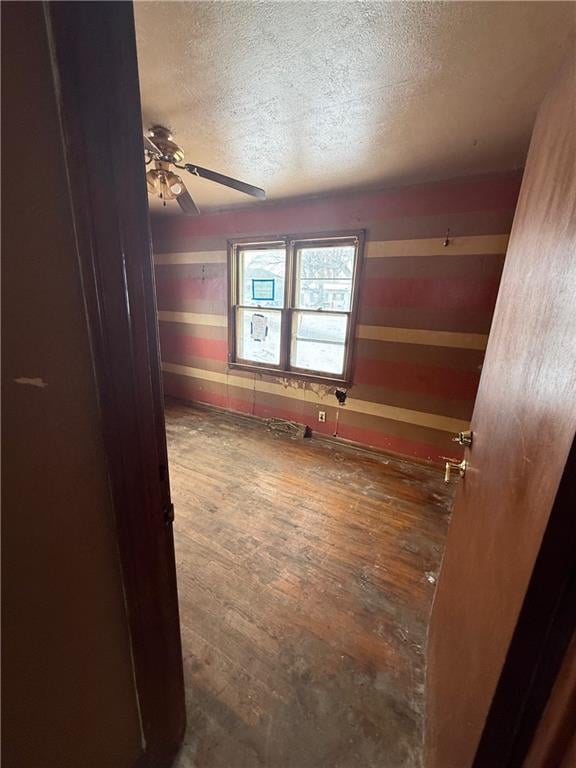 2931 Farley Ave, Kansas City, MO 64129