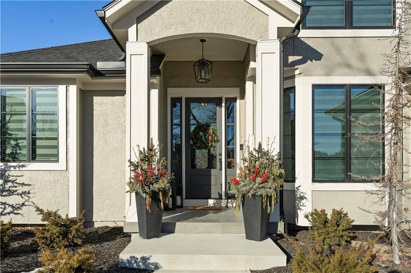 8512 W 142nd St, Overland Park, KS 66223