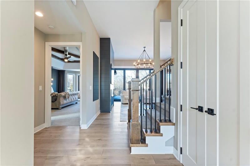8512 W 142nd St, Overland Park, KS 66223