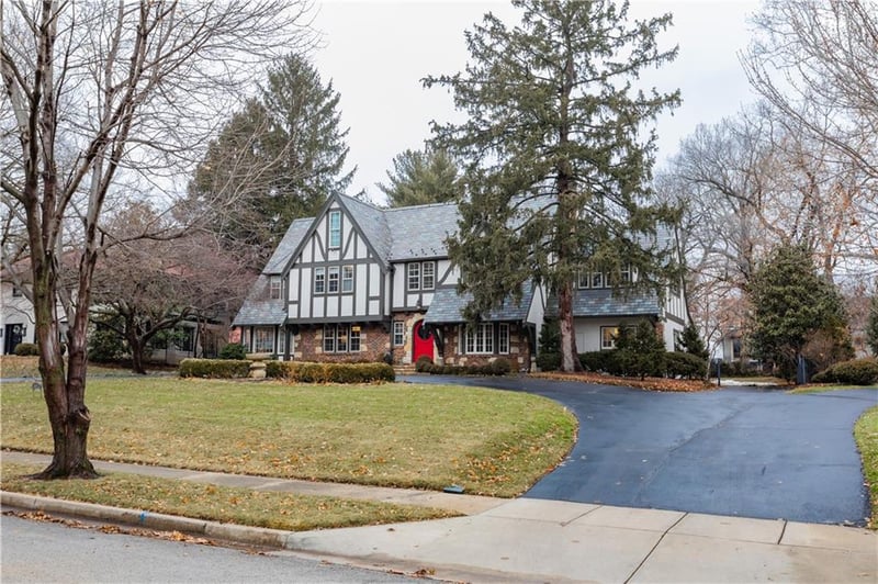 434 W 56th St, Kansas City, MO 64113