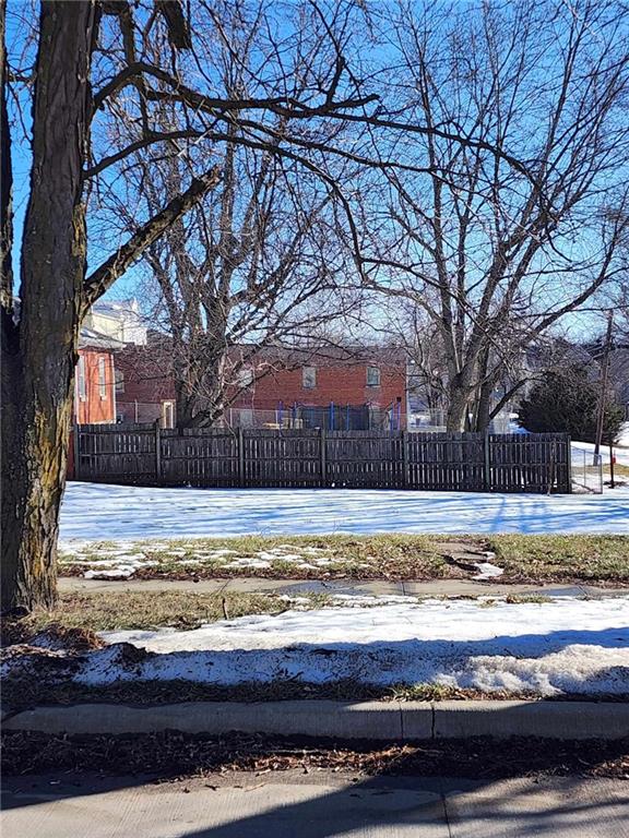 203 6th St, Savannah, MO 64485