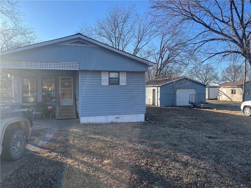 202 Perry St, Arma, KS 66712