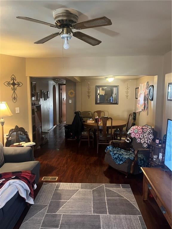 202 Perry St, Arma, KS 66712