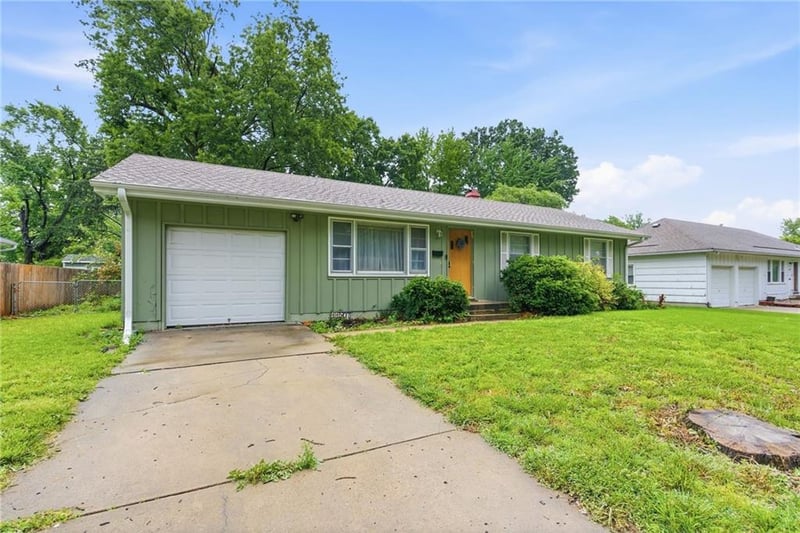 11507 Orchard Rd, Kansas City, MO 64134