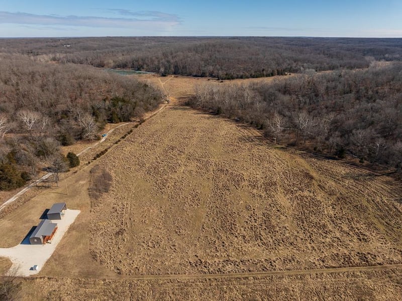 000 J Hw, Collins, MO 64738