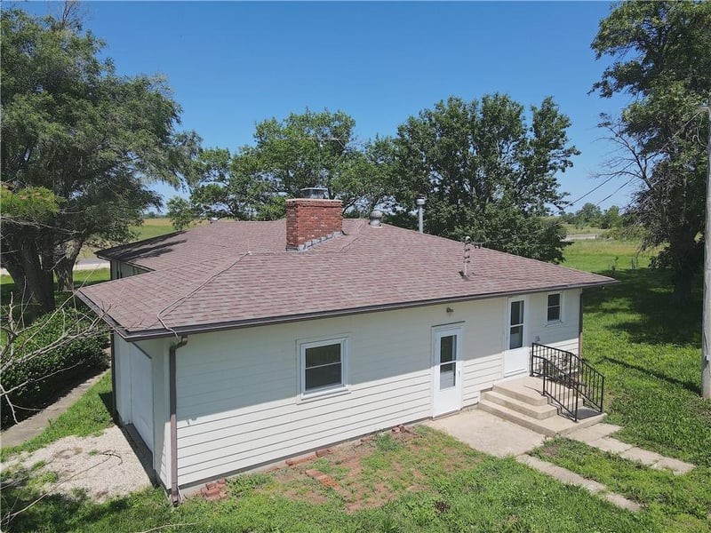 16702 59 Hw, Welda, KS 66091