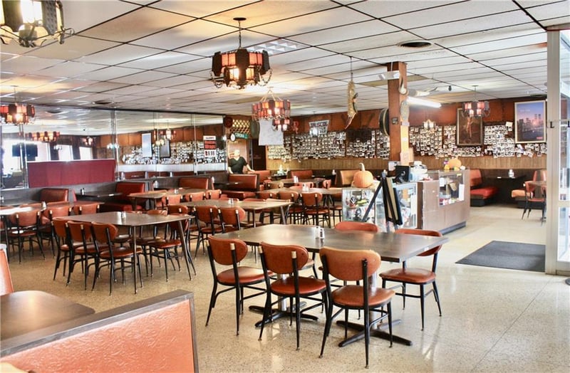 5012 State Ave, Kansas City, KS 66102