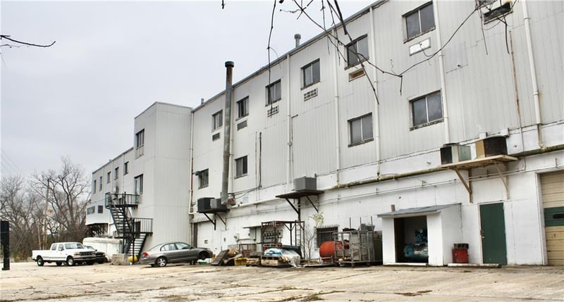 5012 State Ave, Kansas City, KS 66102