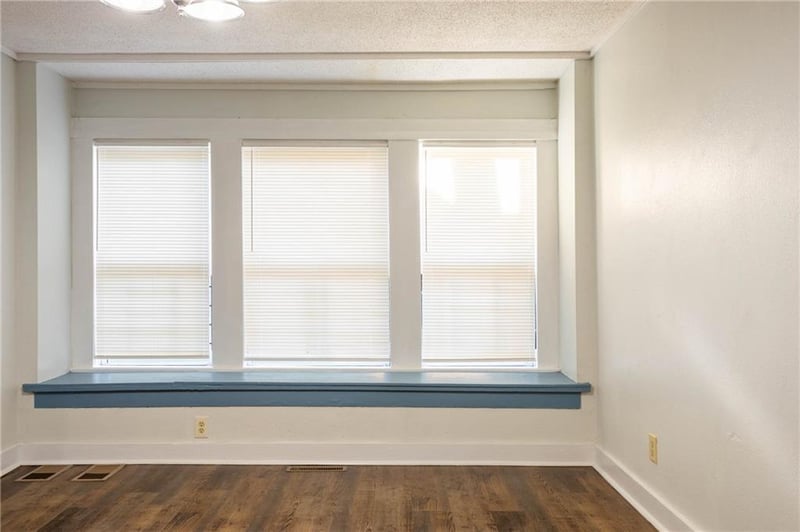 318 Belmont Blvd, Kansas City, MO 64123