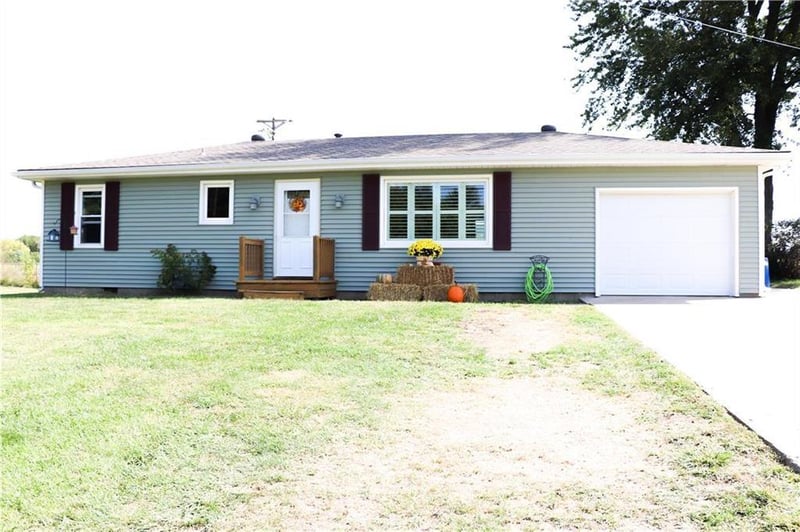 7035 SW F Hw, Trimble, MO 64492