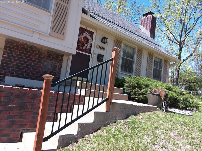 11618 Manchester Ave, Kansas City, MO 64134