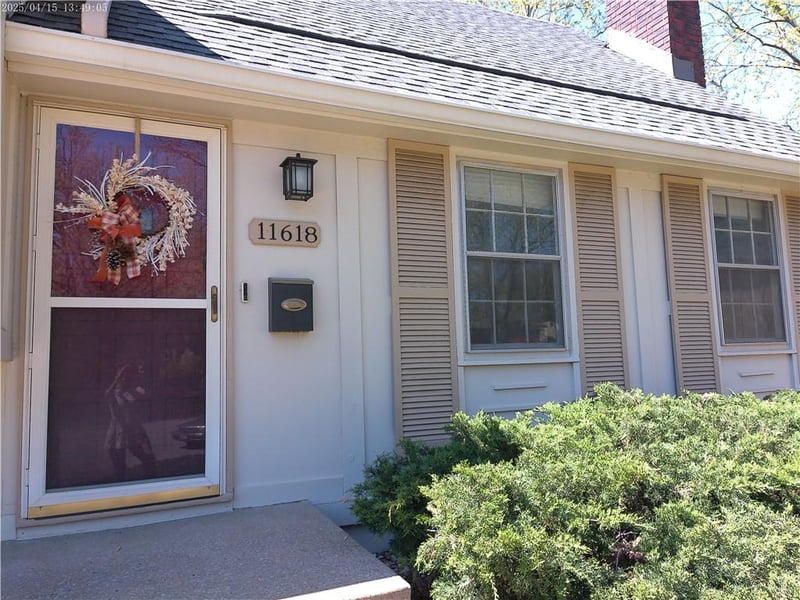 11618 Manchester Ave, Kansas City, MO 64134