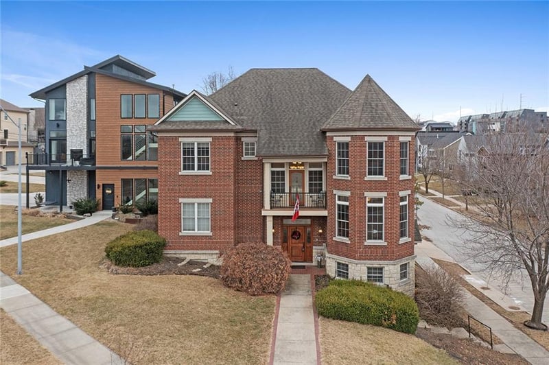 1301 E 24th St, Kansas City, MO 64108