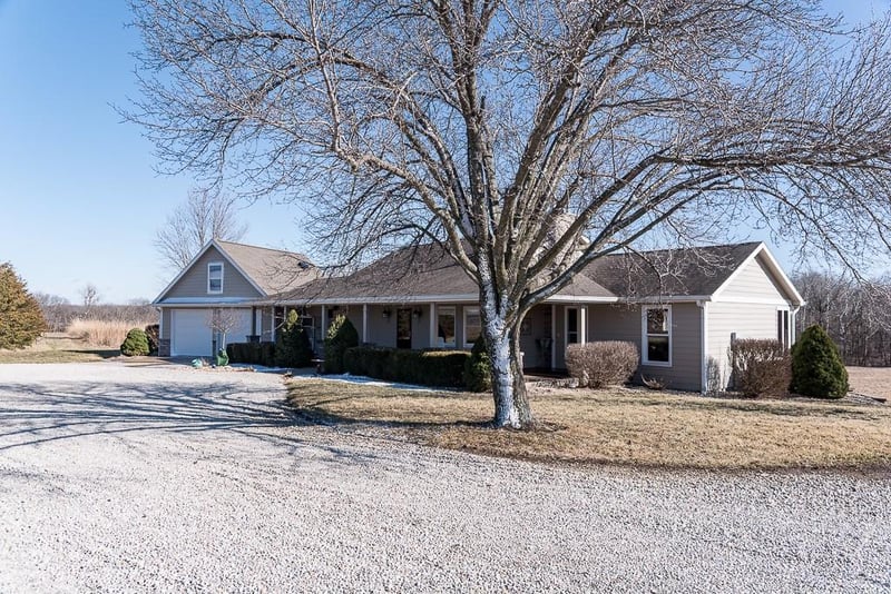 13462 222nd St, Linwood, KS 66052